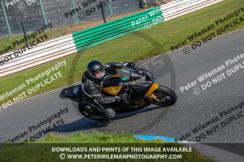 PJM Wedding Photography;enduro digital images;event digital images;eventdigitalimages;mallory park;mallory park photographs;mallory park trackday;mallory park trackday photographs;no limits trackdays;peter wileman photography;racing digital images;trackday digital images;trackday photos